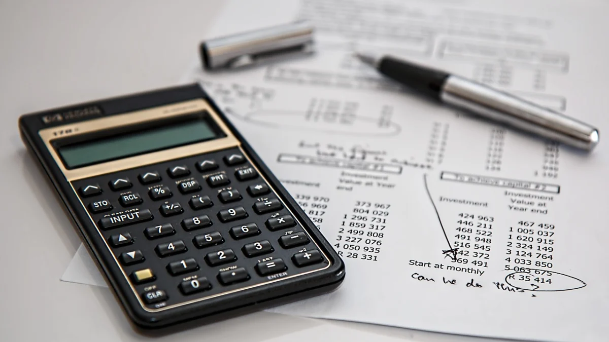 Documentos fiscales y calculadora