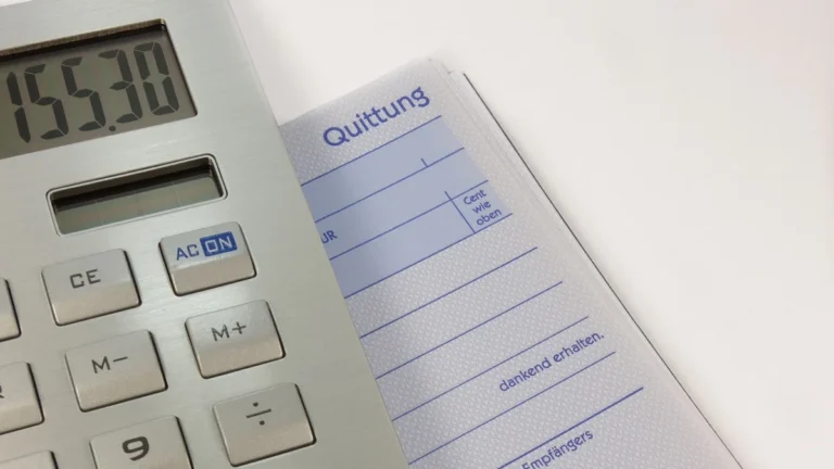 Gastos deducibles para autónomos: lista completa 2026